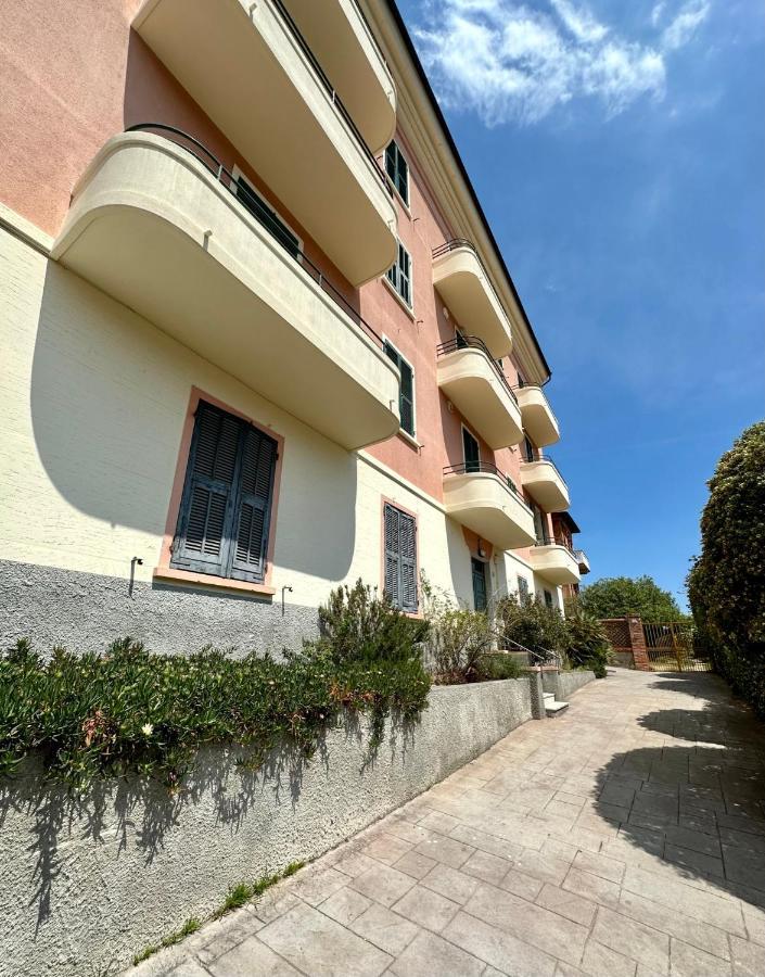 Hostdomus - Casa Ester Noli Exterior foto